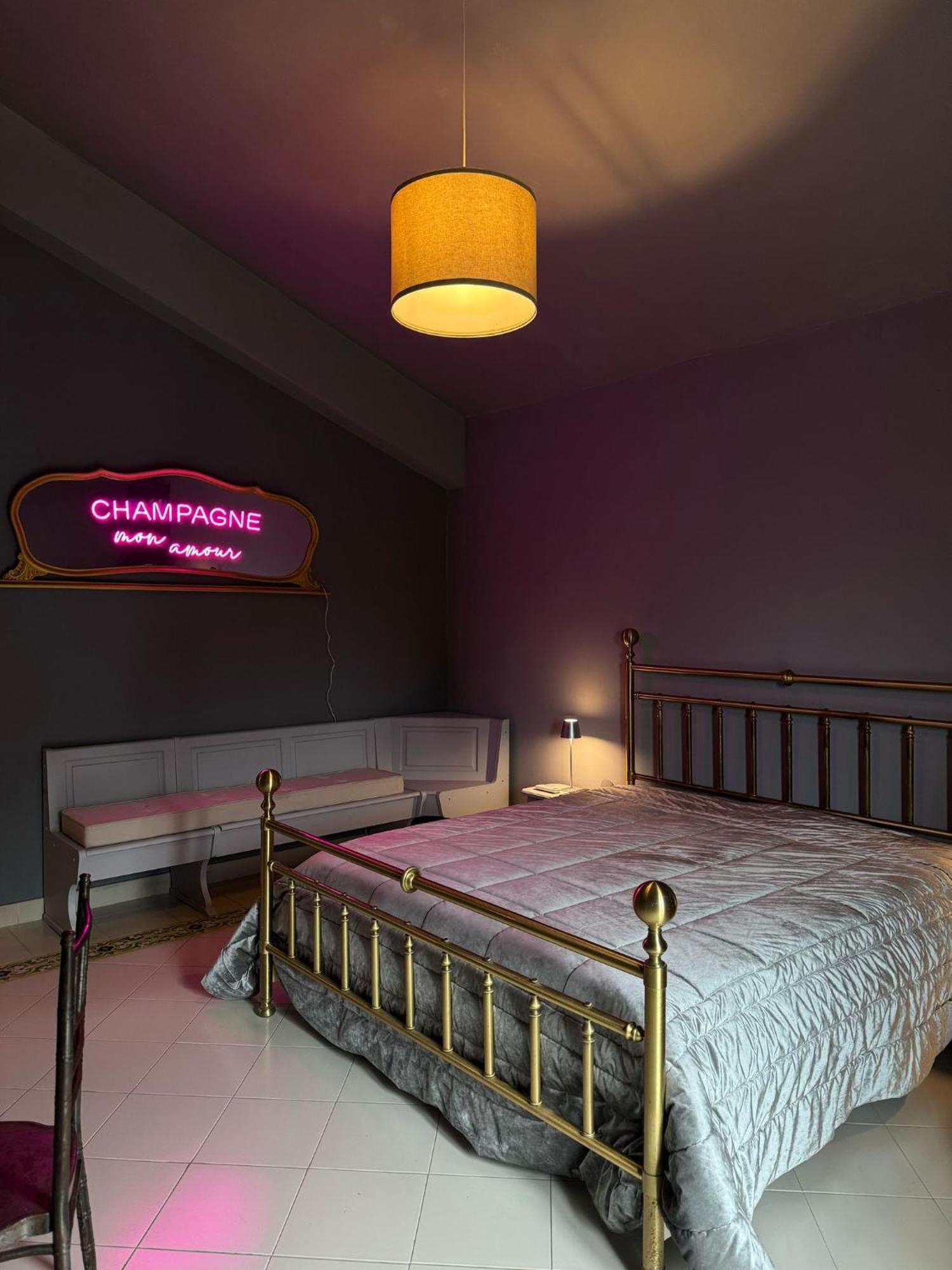 Montesarchio B&B Assteas מראה חיצוני תמונה